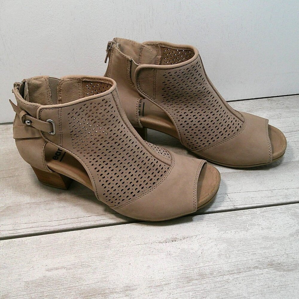 Women's Earth, Ivy Sahara Peep-Toe Tan Sandal Bootie Comfort Size 6M